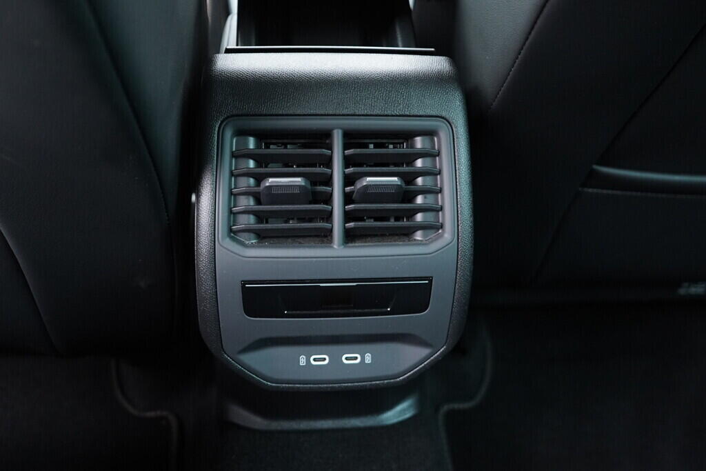 OV190V07801_41.webp_LEON ST  1.5 TSI 110 kW manuál, DPH