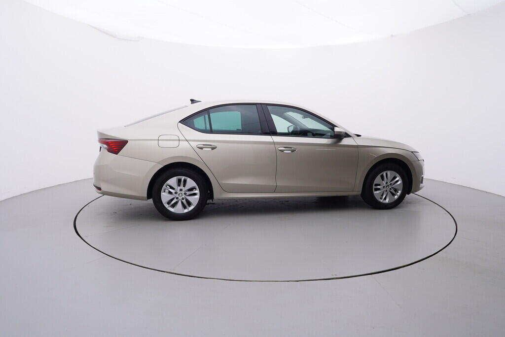 OV190V07807_15.webp_OCTAVIA Selection 1.5 TSI 110 kW manuál, DPH