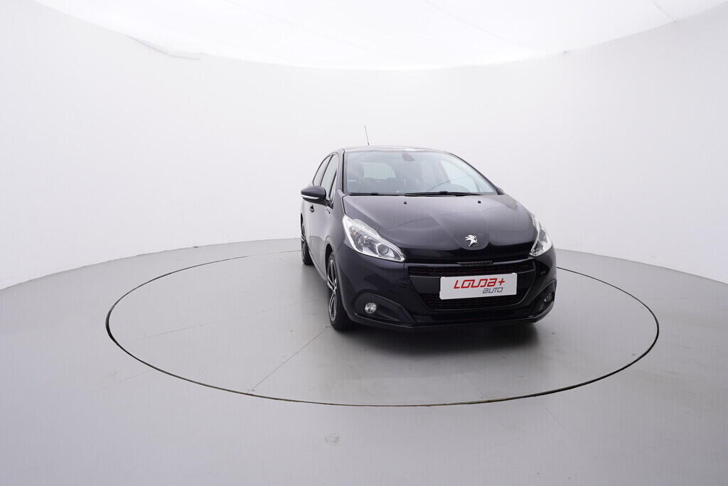 OV190V07810_17.webp_208 GT line 1.2  81 kW manuál