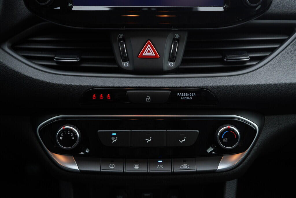 OV190V07814_29.webp_I30 Comfort  1.0 T-Gdi 88 kW manuál