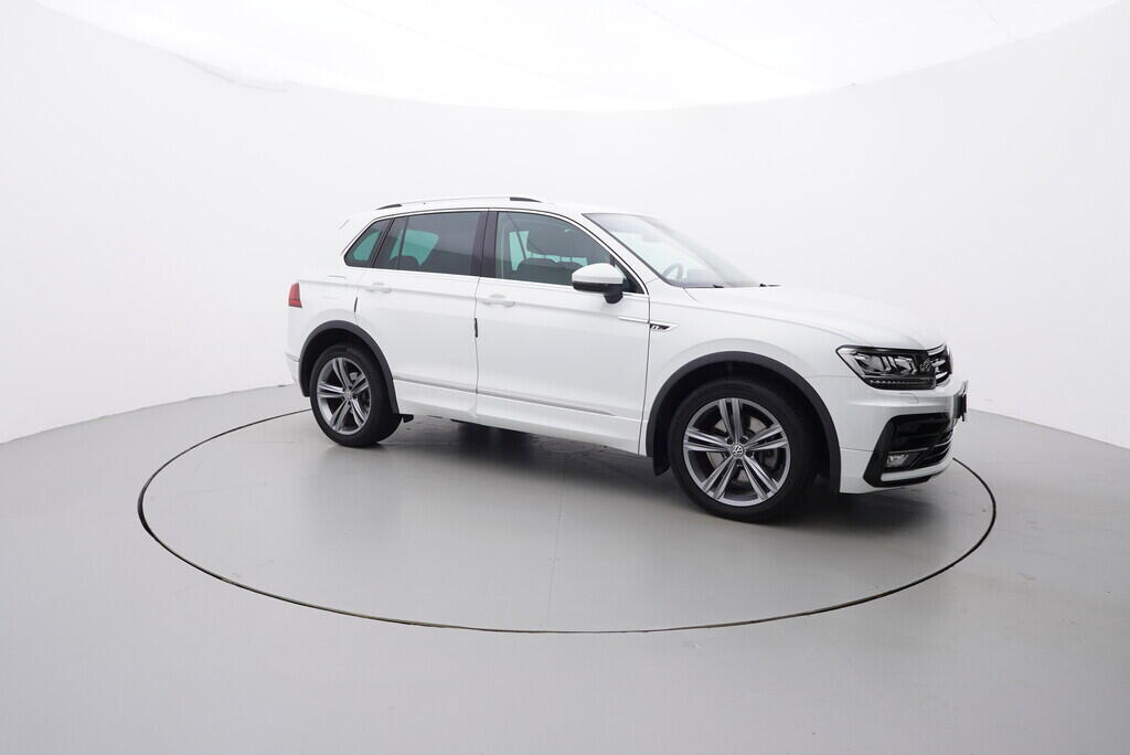 OV190V07816_16.webp_TIGUAN R-Line 2.0 TSI 140 kW automat, DPH