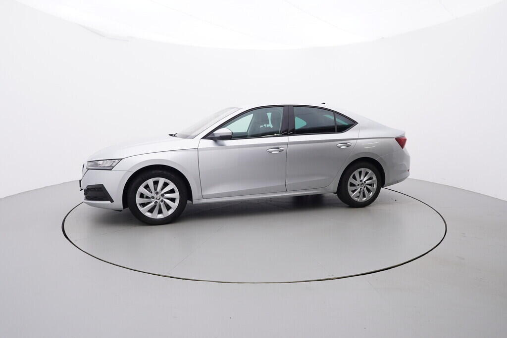 OV190V07818_11.webp_OCTAVIA Ambition 1.5 TSI 110 kW manuál, DPH