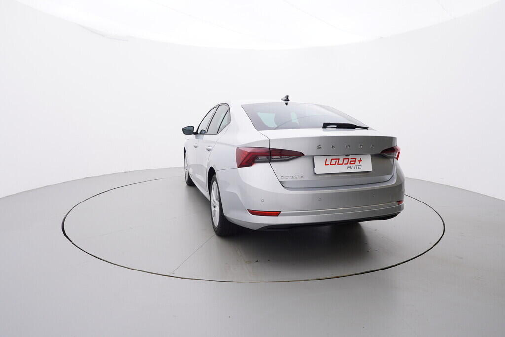 OV190V07818_13.webp_OCTAVIA Ambition 1.5 TSI 110 kW manuál, DPH