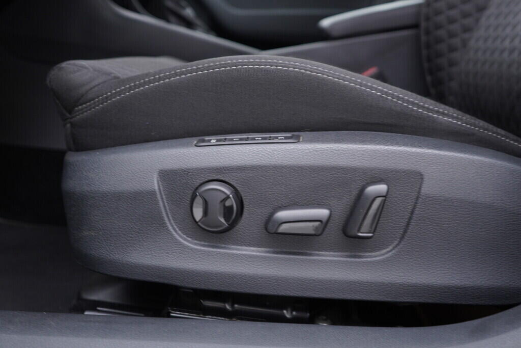 OV190V07828_21.webp_SUPERB Style 2.0 TSI 206 kW automat