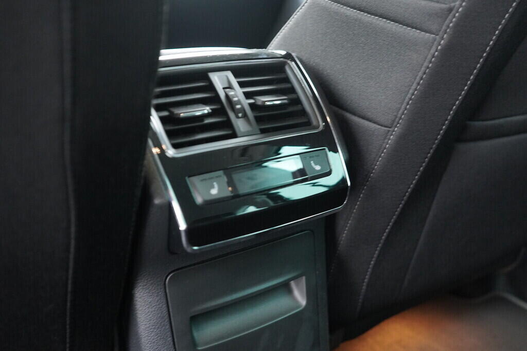 OV190V07828_37.webp_SUPERB Style 2.0 TSI 206 kW automat