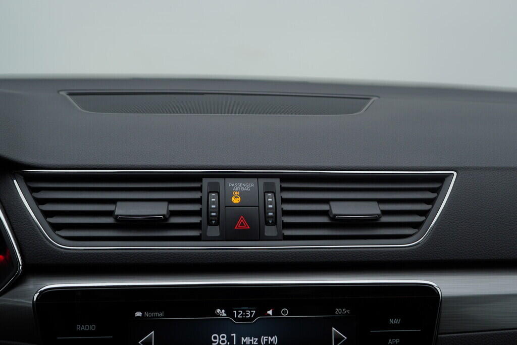 OV190V07834_29.webp_SUPERB Style Plus 2.0 TDI 110 kW manuál