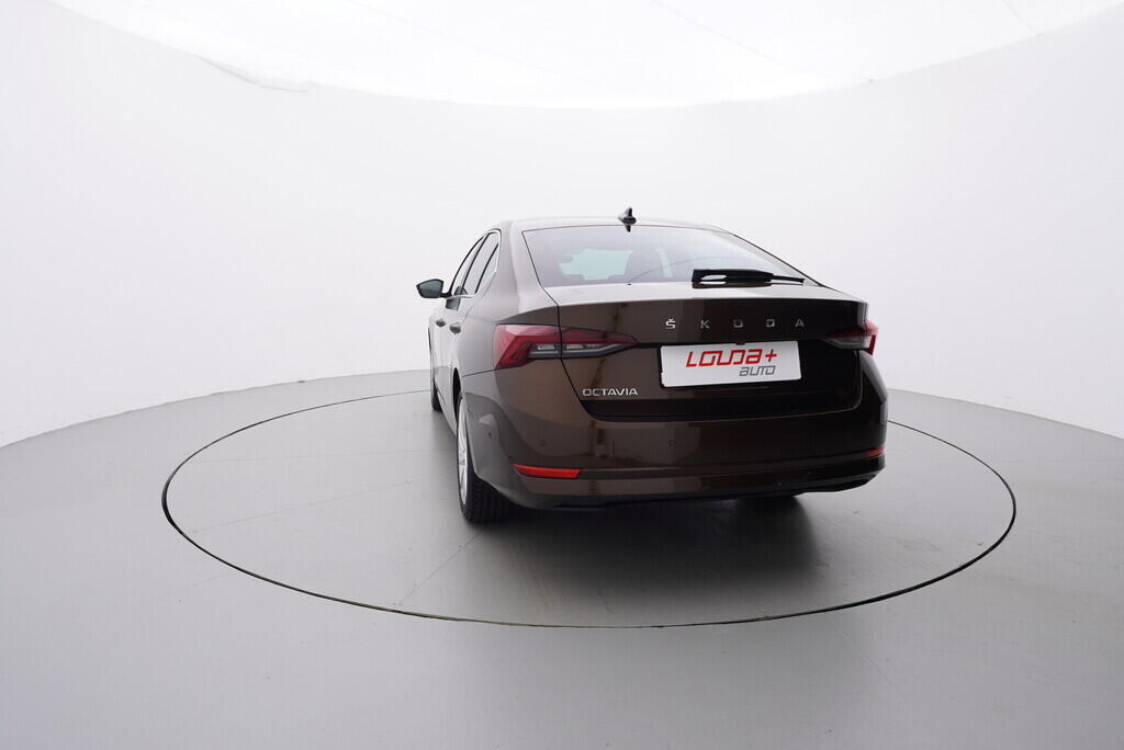 OV190V07842_13.webp_OCTAVIA Style 2.0 TDI 110 kW automat, DPH