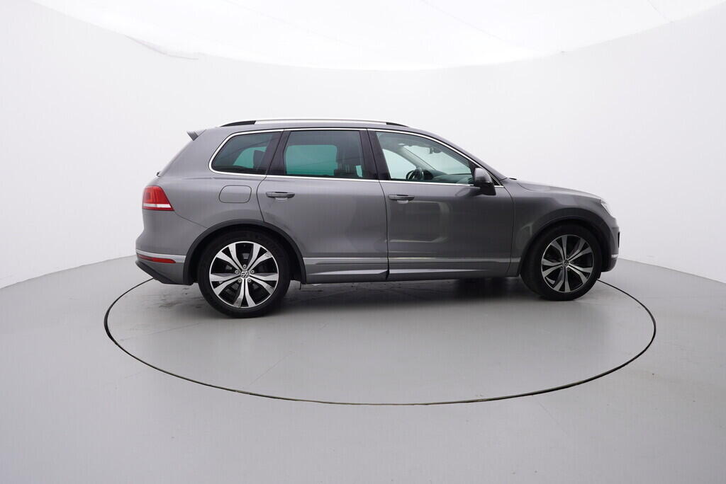 OV190V07845_15.webp_TOUAREG R-Line 3.0 TDI 193 kW automat, DPH