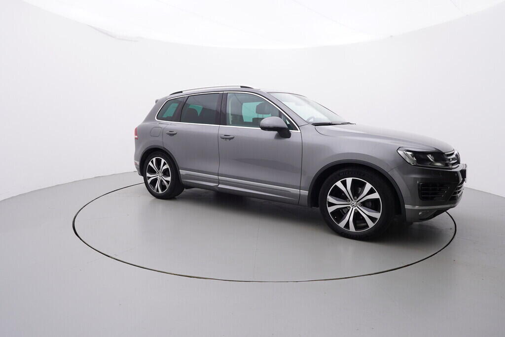 OV190V07845_16.webp_TOUAREG R-Line 3.0 TDI 193 kW automat, DPH