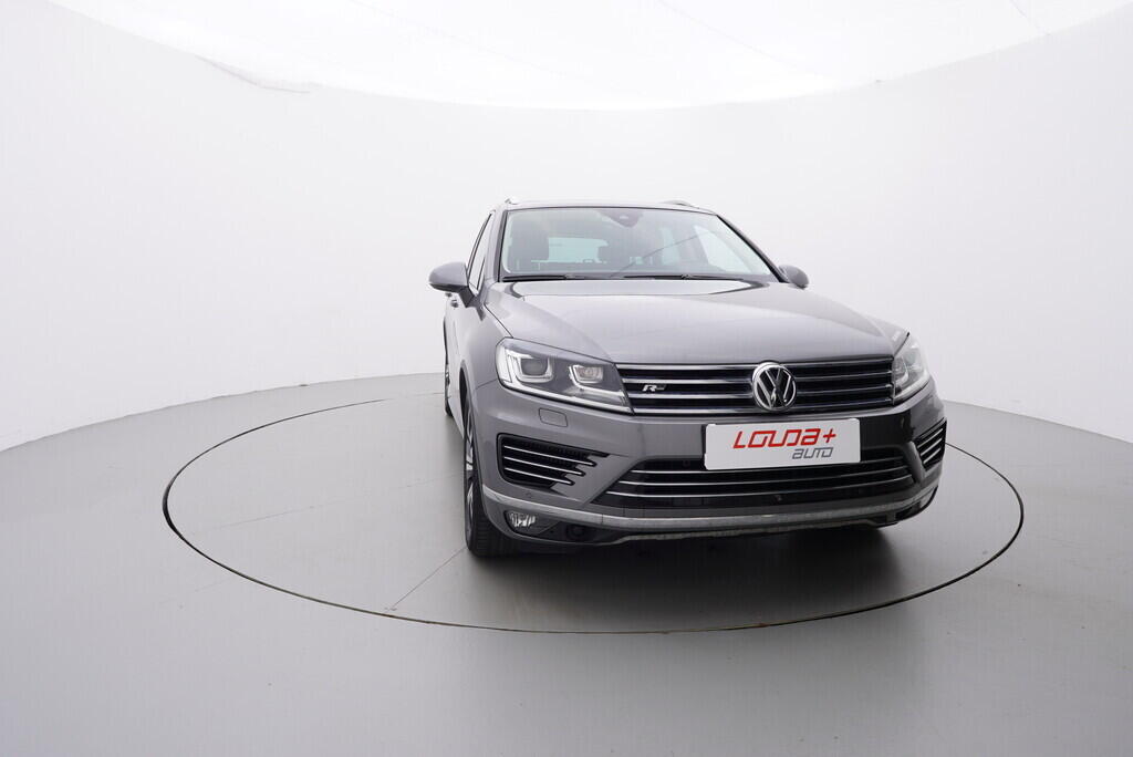 OV190V07845_17.webp_TOUAREG R-Line 3.0 TDI 193 kW automat, DPH