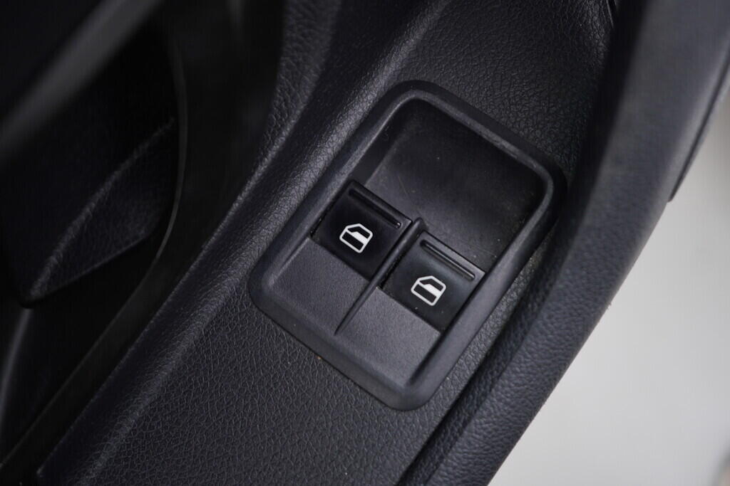 OV190V07849_20.webp_FABIA Ambiente 1.2 TSI 63 kW manuál