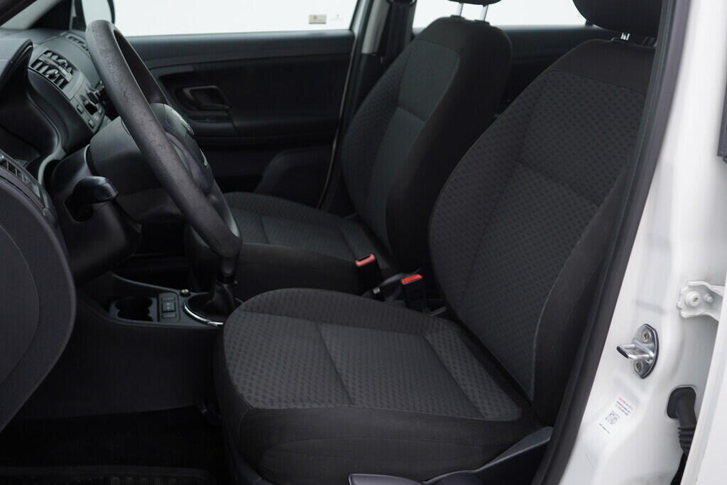 OV190V07849_23.webp_FABIA Ambiente 1.2 TSI 63 kW manuál