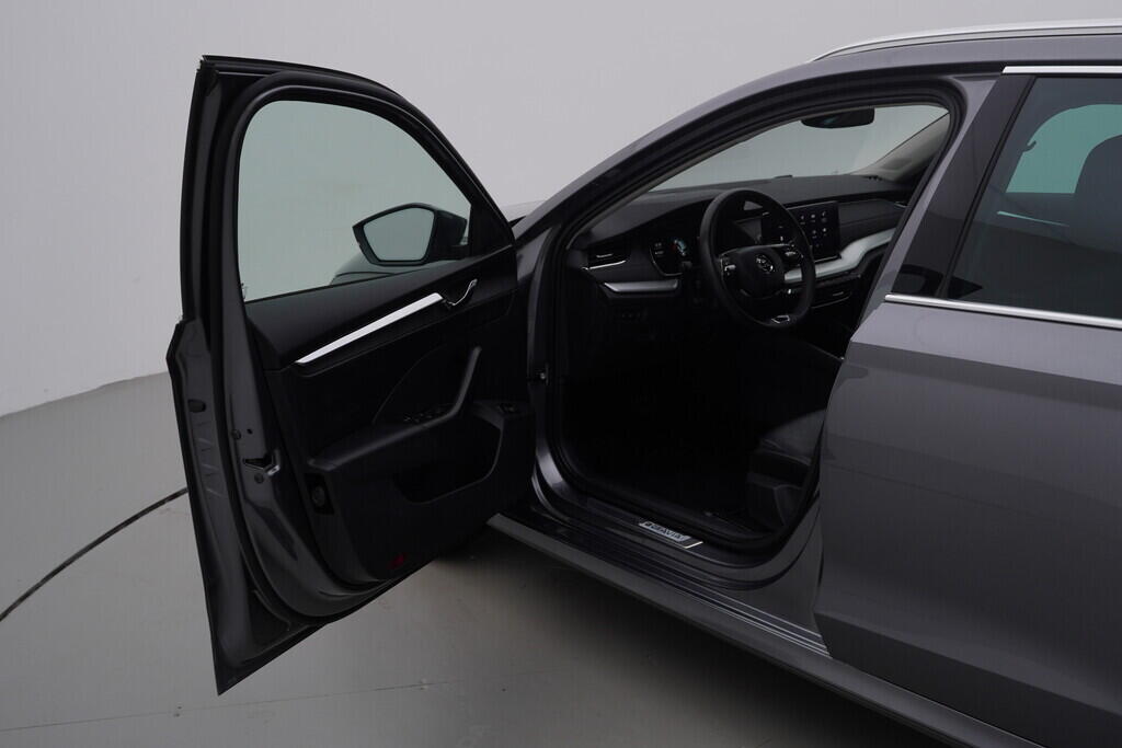 OV190V07853_18.webp_OCTAVIA Style 2.0 TDI 110 kW automat, DPH