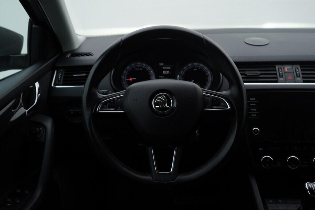 OV190V07854_25.webp_OCTAVIA Style Plus 1.6 TDI 85 kW manuál