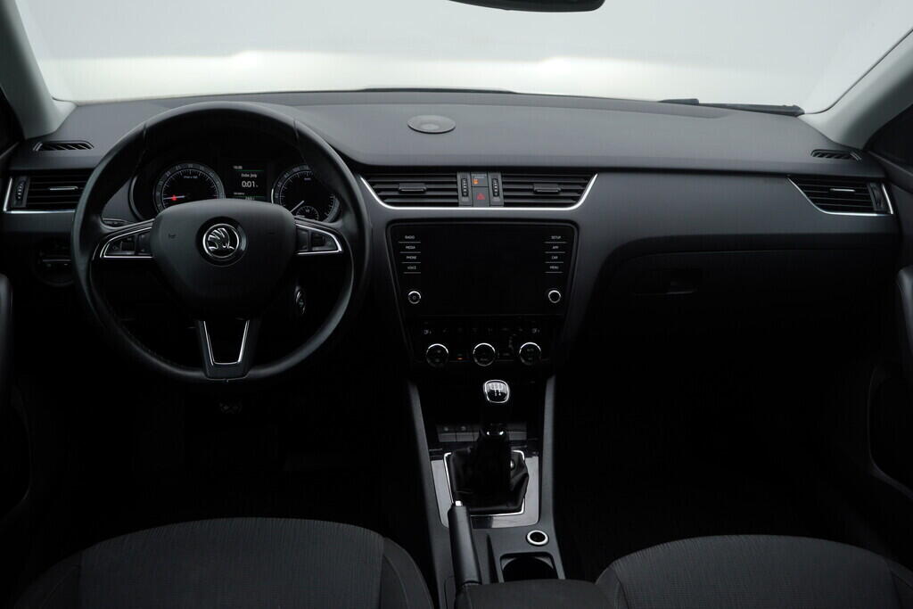 OV190V07854_26.webp_OCTAVIA Style Plus 1.6 TDI 85 kW manuál