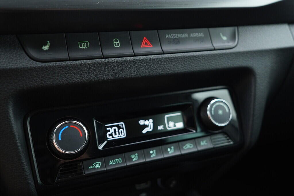 OV190V07862_31.webp_FABIA Style Plus 1.0 TSI 70 kW manuál, DPH