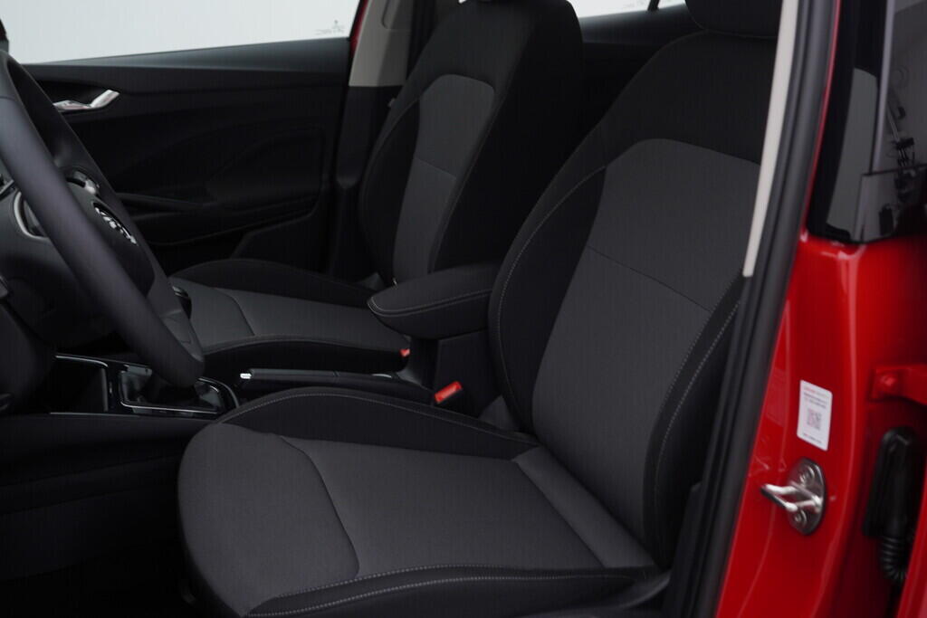 OV190V07867_22.webp_FABIA Selection 1.0 TSI 70 kW manuál, DPH