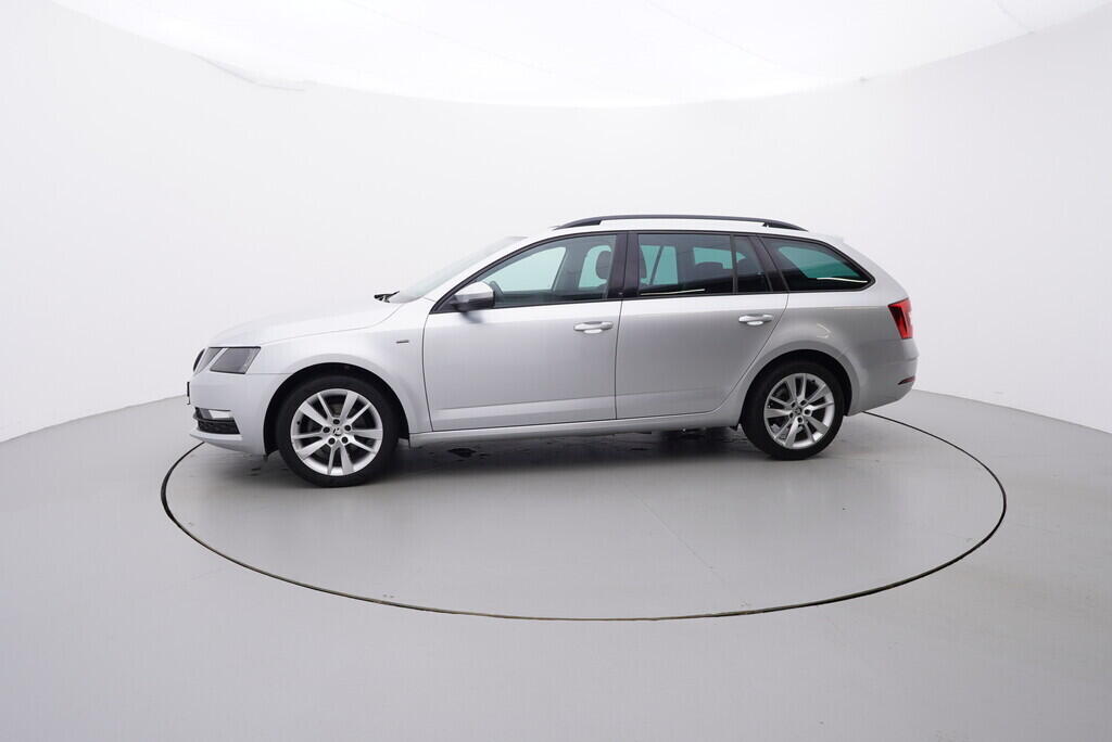 OV190V07868_11.webp_OCTAVIA Style 1.0 TSI 85 kW automat, DPH