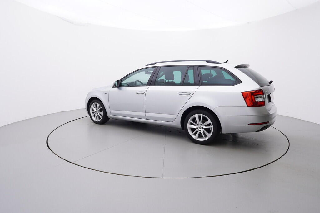 OV190V07868_12.webp_OCTAVIA Style 1.0 TSI 85 kW automat, DPH
