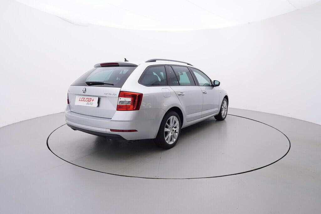 OV190V07868_14.webp_OCTAVIA Style 1.0 TSI 85 kW automat, DPH