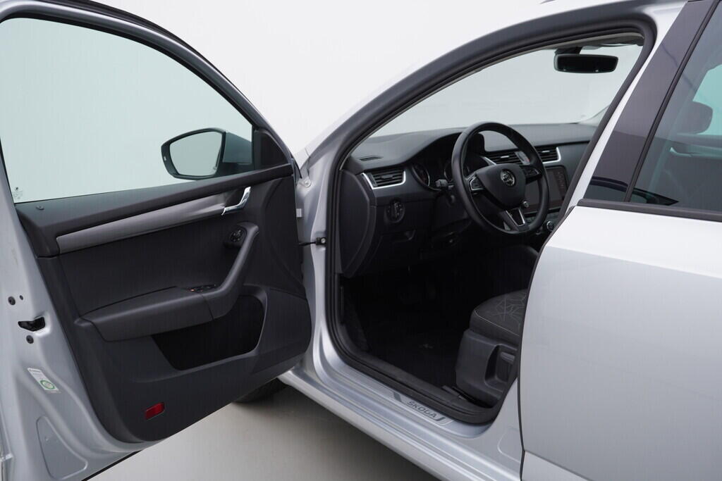 OV190V07868_18.webp_OCTAVIA Style 1.0 TSI 85 kW automat, DPH