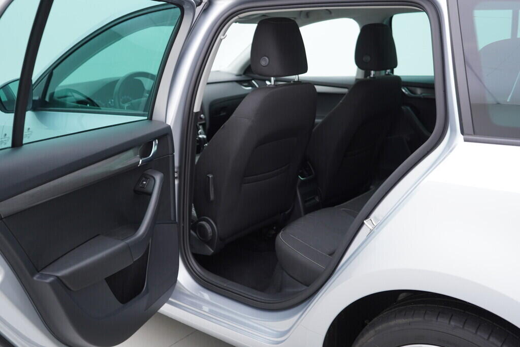 OV190V07868_34.webp_OCTAVIA Style 1.0 TSI 85 kW automat, DPH