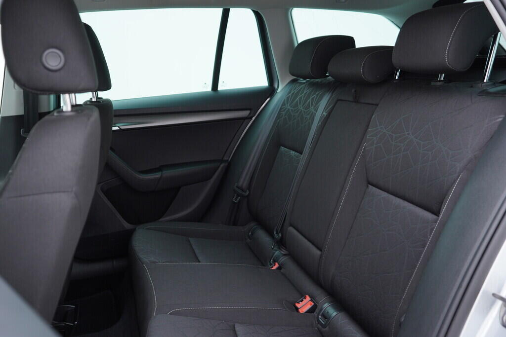 OV190V07868_36.webp_OCTAVIA Style 1.0 TSI 85 kW automat, DPH