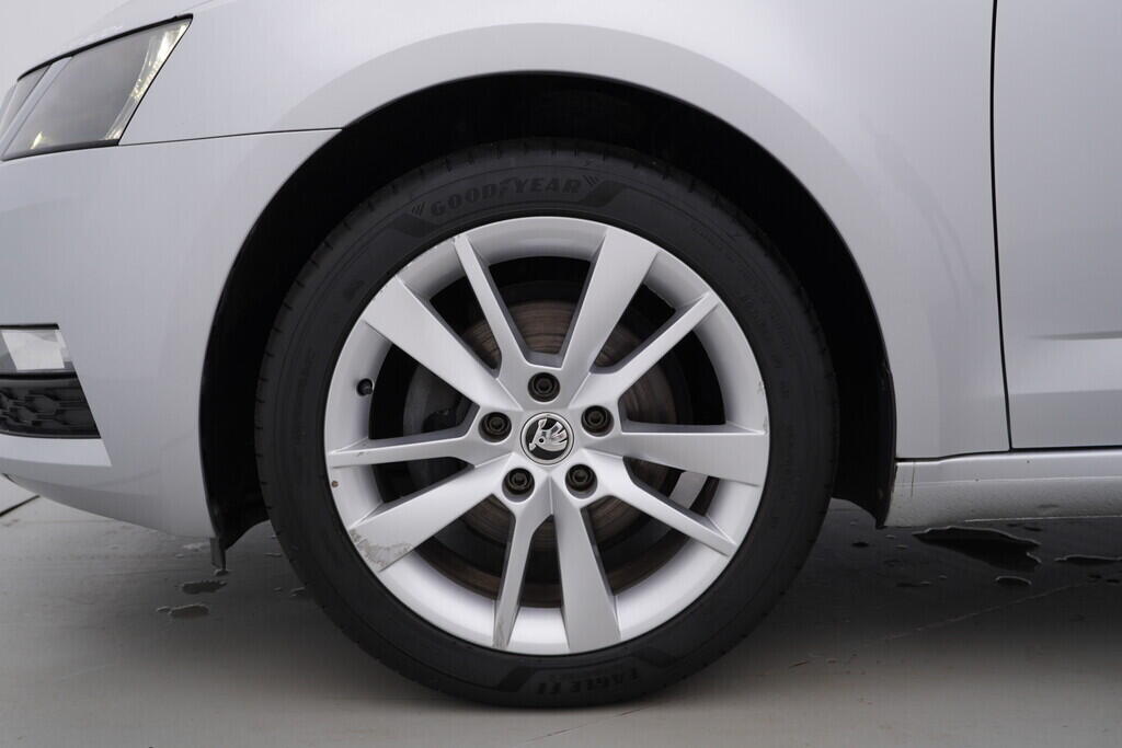 OV190V07868_38.webp_OCTAVIA Style 1.0 TSI 85 kW automat, DPH