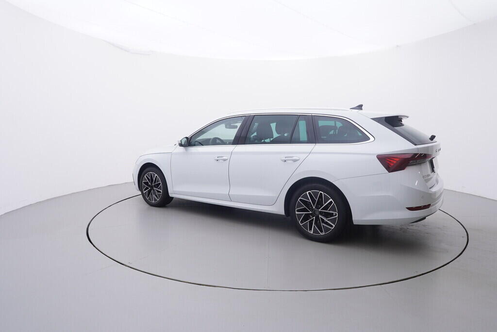 OV190V07885_12.webp_OCTAVIA Style 2.0 TDI 110 kW automat, DPH