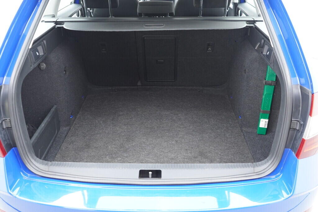 OV190V07890_34.webp_OCTAVIA Style 1.6 TDI 85 kW manuál