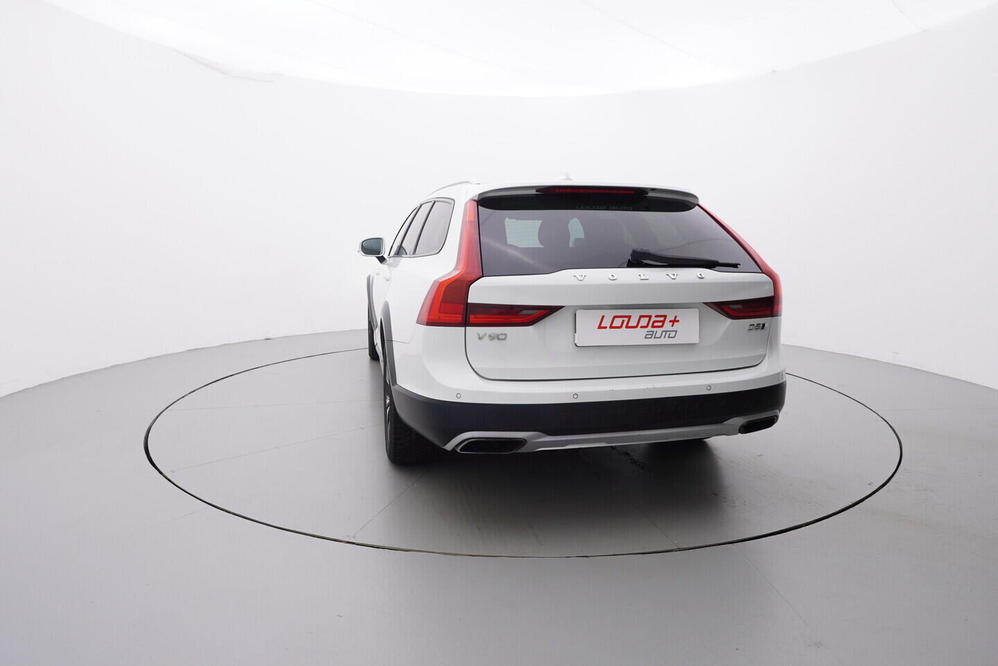 OV190V07901_13.webp_V90 Cross Country 2.0  173 kW automat, DPH