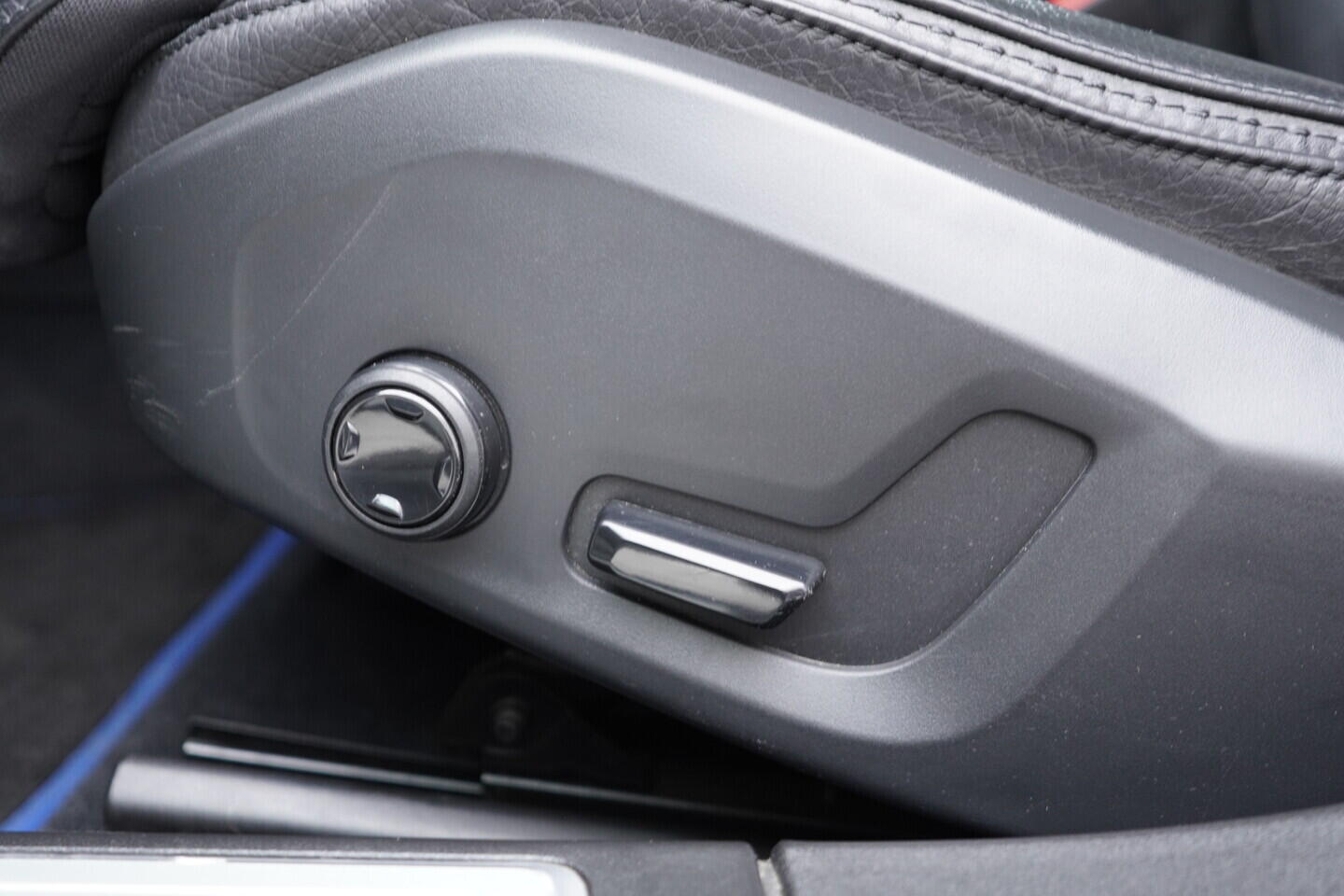 OV190V07901_22.webp_V90 Cross Country 2.0  173 kW automat, DPH