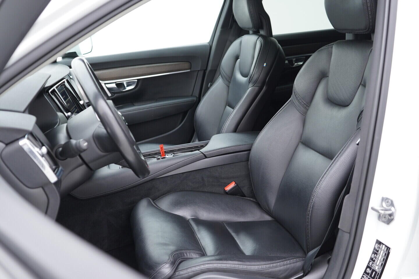 OV190V07901_23.webp_V90 Cross Country 2.0  173 kW automat, DPH