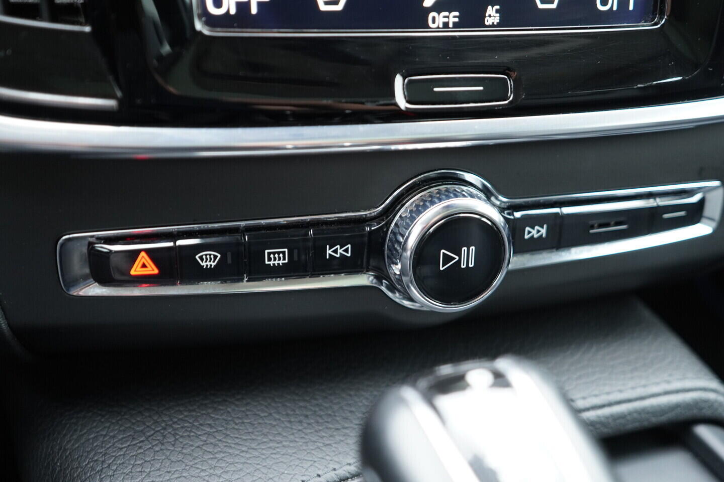 OV190V07901_34.webp_V90 Cross Country 2.0  173 kW automat, DPH