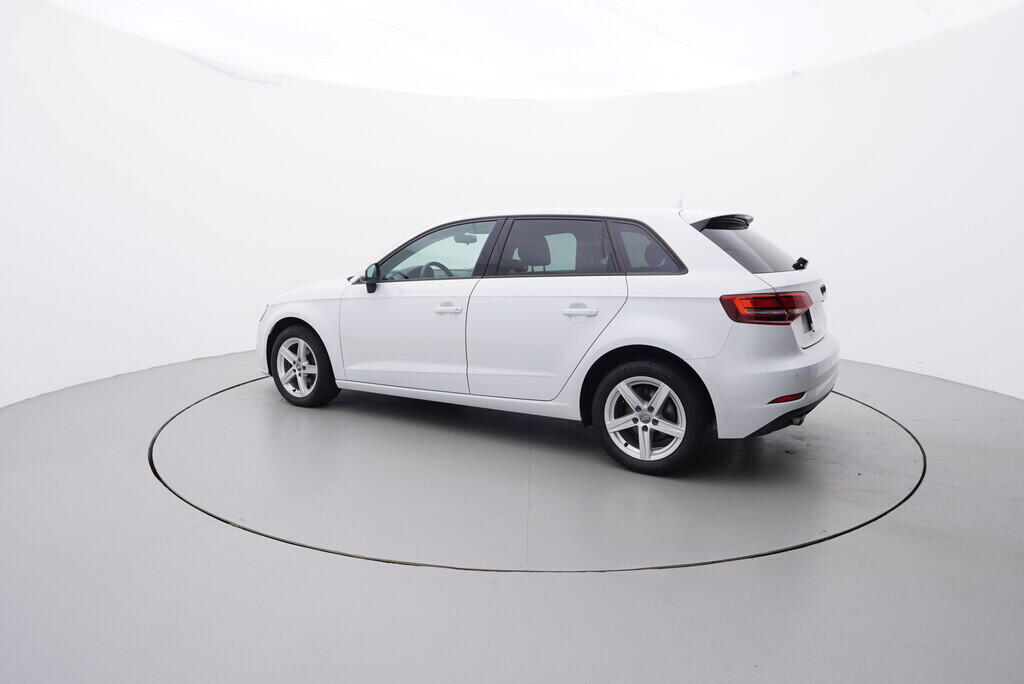 OV190V07910_12.webp_A3 SPORTBACK  1.6 TDI 85 kW manuál