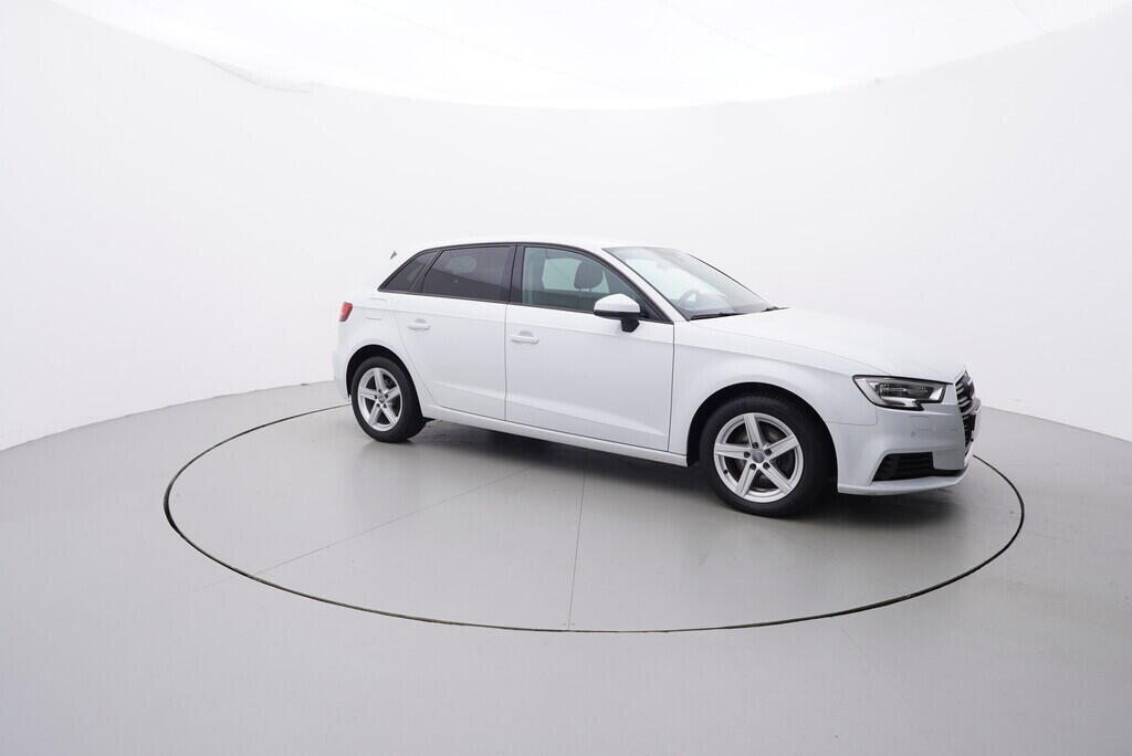 OV190V07910_16.webp_A3 SPORTBACK  1.6 TDI 85 kW manuál