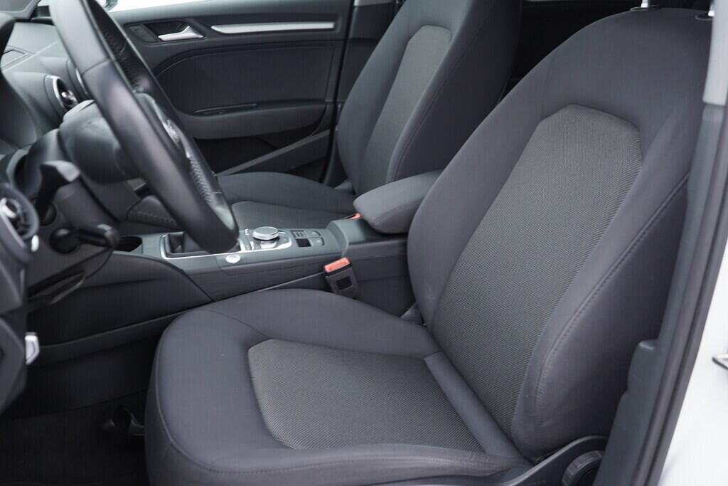 OV190V07910_23.webp_A3 SPORTBACK  1.6 TDI 85 kW manuál