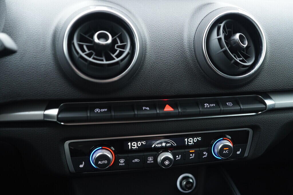 OV190V07910_35.webp_A3 SPORTBACK  1.6 TDI 85 kW manuál