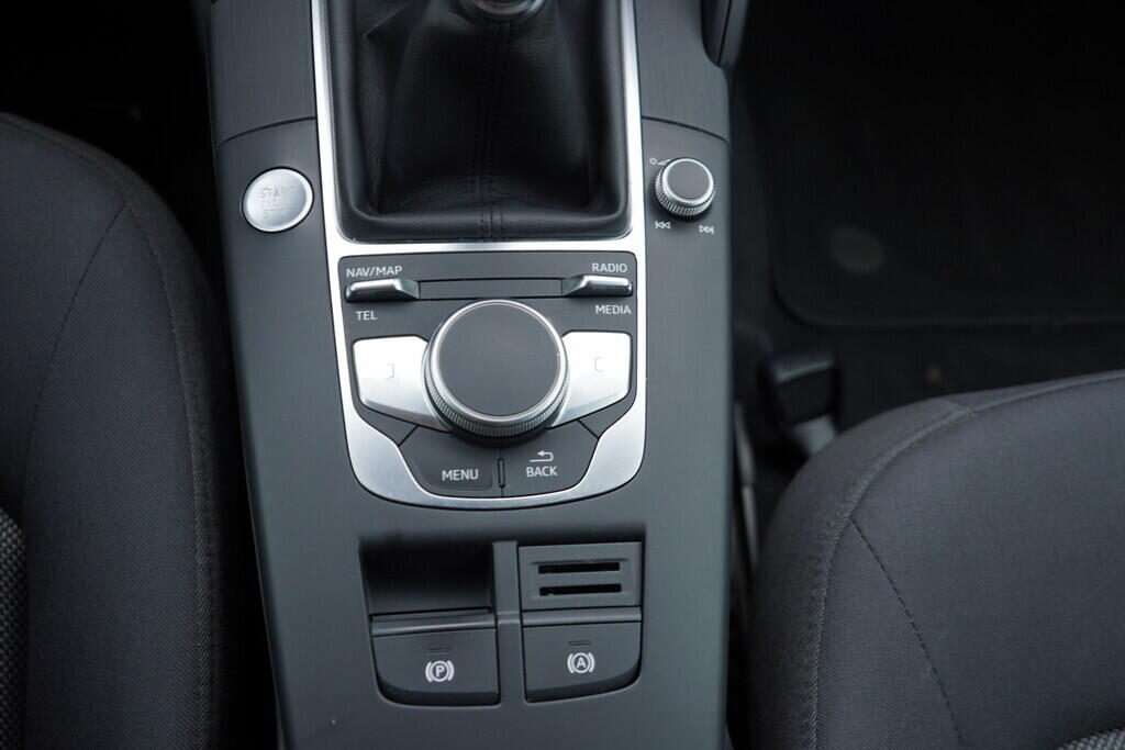 OV190V07910_38.webp_A3 SPORTBACK  1.6 TDI 85 kW manuál