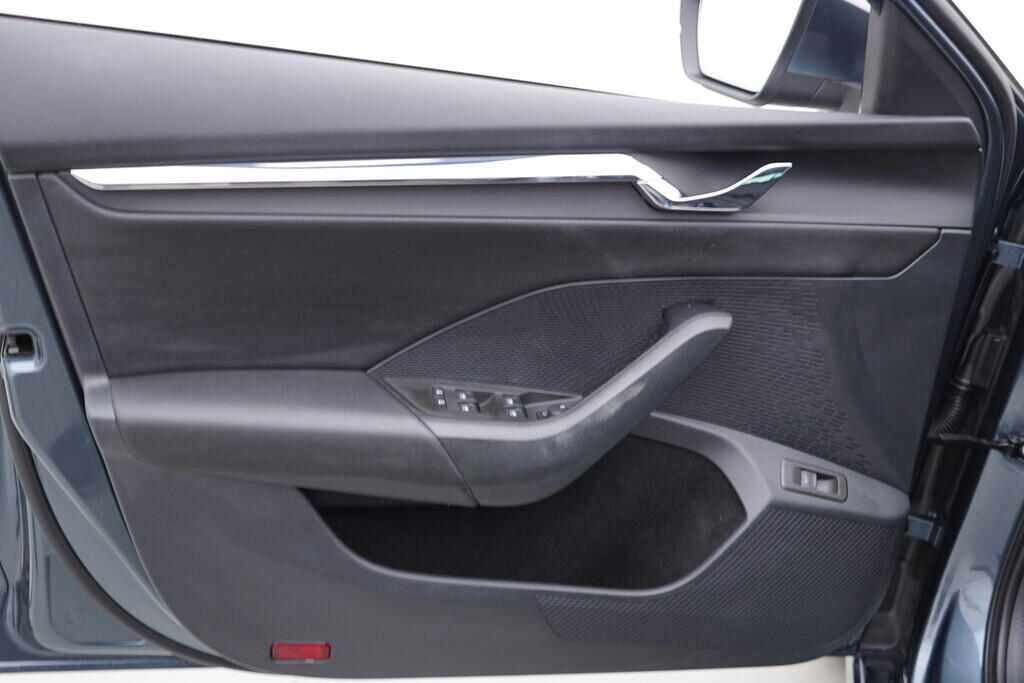 OV190V07912_19.webp_OCTAVIA Style Plus Comfort 2.0 TDI 110 kW automat, DPH