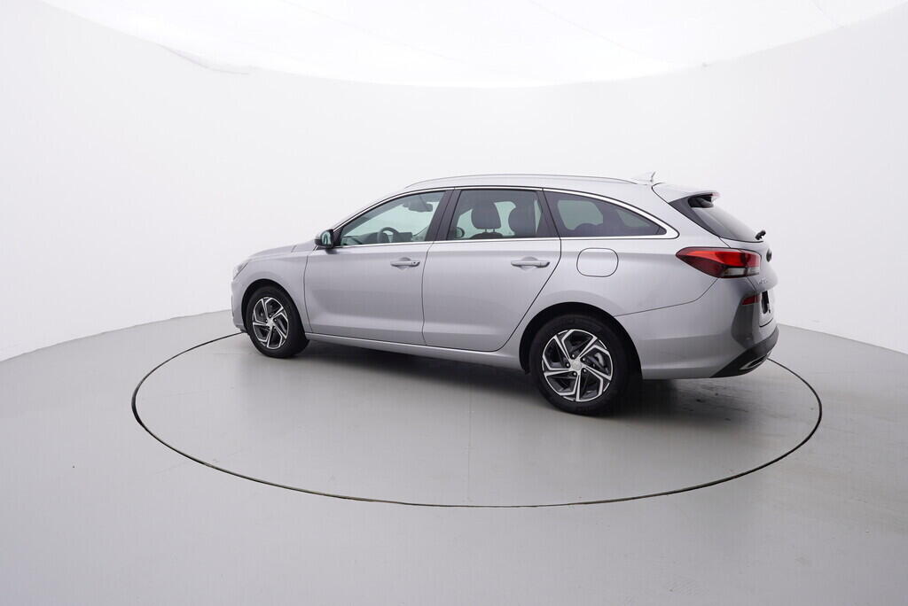 OV190V07914_12.webp_I30 Style 1.0  88 kW manuál, DPH