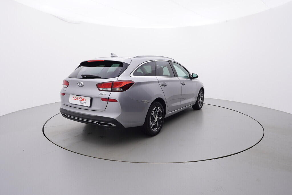 OV190V07914_14.webp_I30 Style 1.0  88 kW manuál, DPH