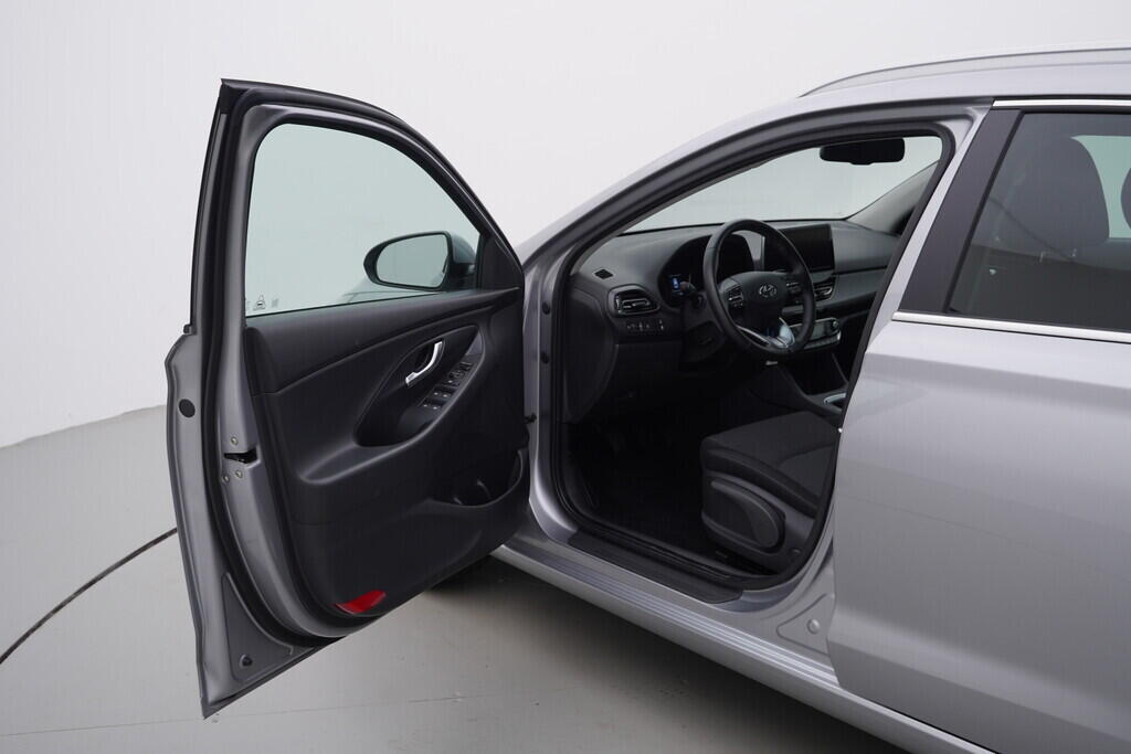 OV190V07914_18.webp_I30 Style 1.0  88 kW manuál, DPH