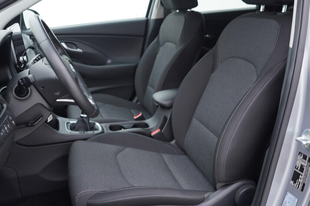 OV190V07914_22.webp_I30 Style 1.0  88 kW manuál, DPH