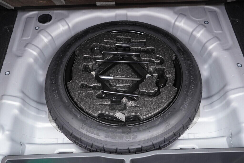 OV190V07914_36.webp_I30 Style 1.0  88 kW manuál, DPH