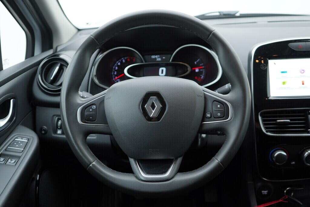 OV190V07922_28.webp_CLIO Limited GT 0.9  66 kW manuál, DPH