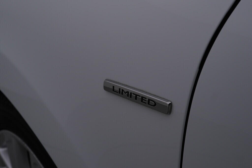 OV190V07922_39.webp_CLIO Limited GT 0.9  66 kW manuál, DPH