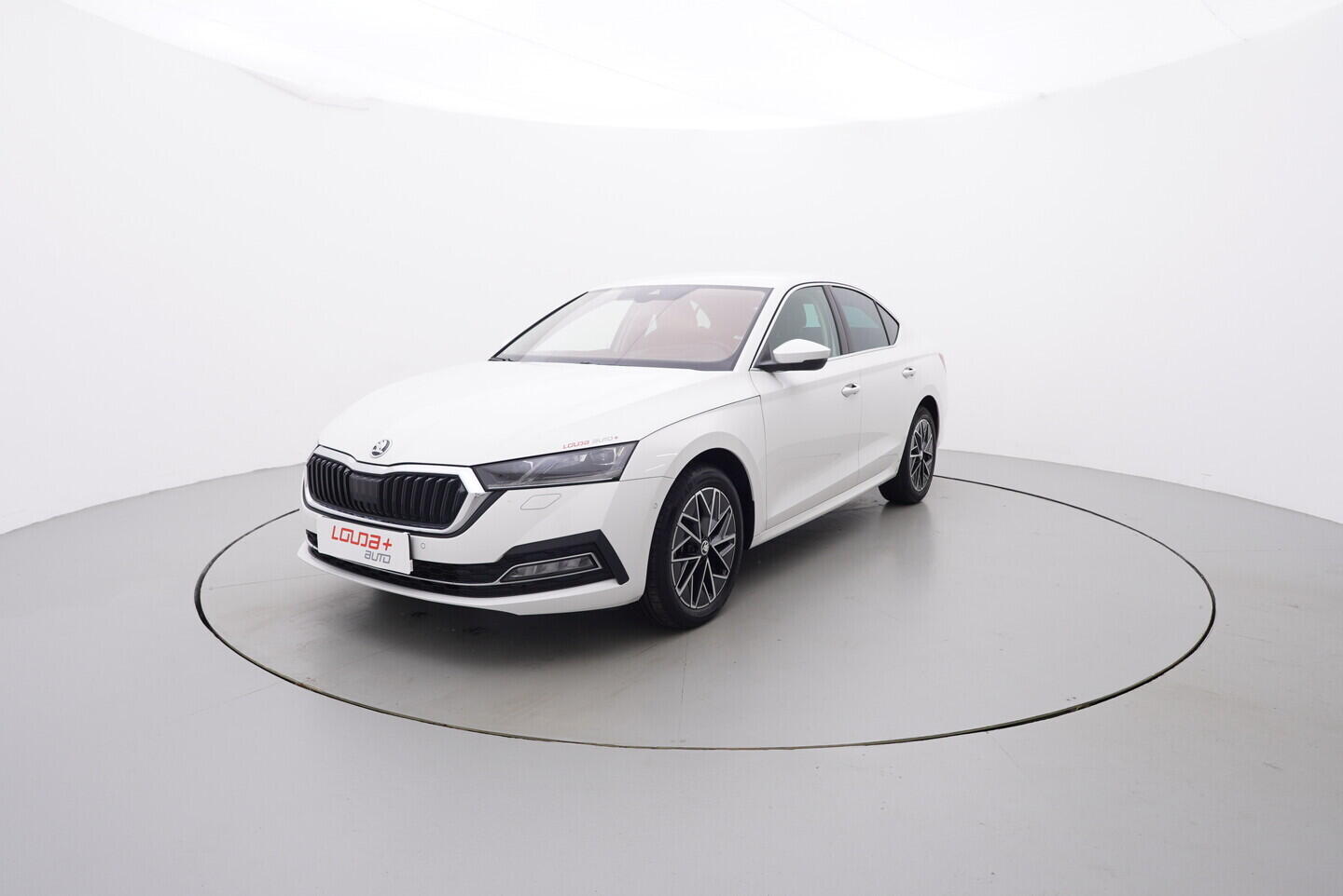OV190V07937_10.webp_OCTAVIA Style 1.5 TSI 110 kW manuál, DPH