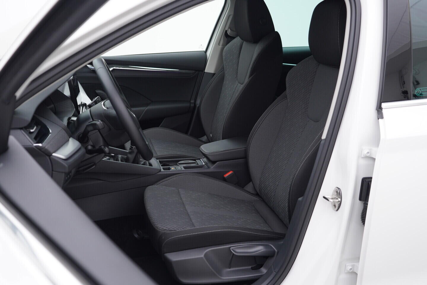OV190V07937_22.webp_OCTAVIA Style 1.5 TSI 110 kW manuál, DPH