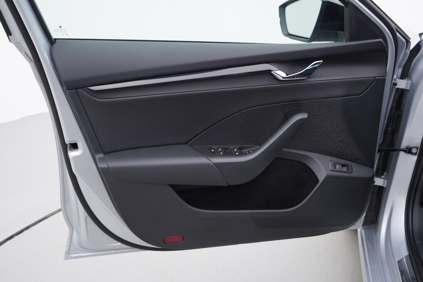 OV190V07945_19.webp_OCTAVIA SportLine 2.0 TDI 110 kW automat, DPH
